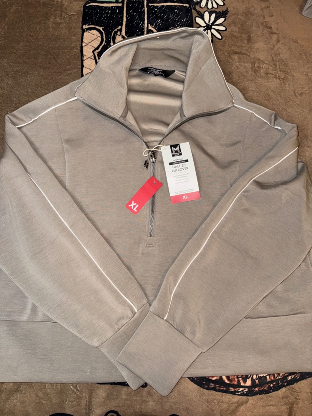 Women's Light Gray Half-Zip Pullover Hoodie NWT BUTTERY SOFT PLEASE SEE PICTURE - Picture 1 of 13